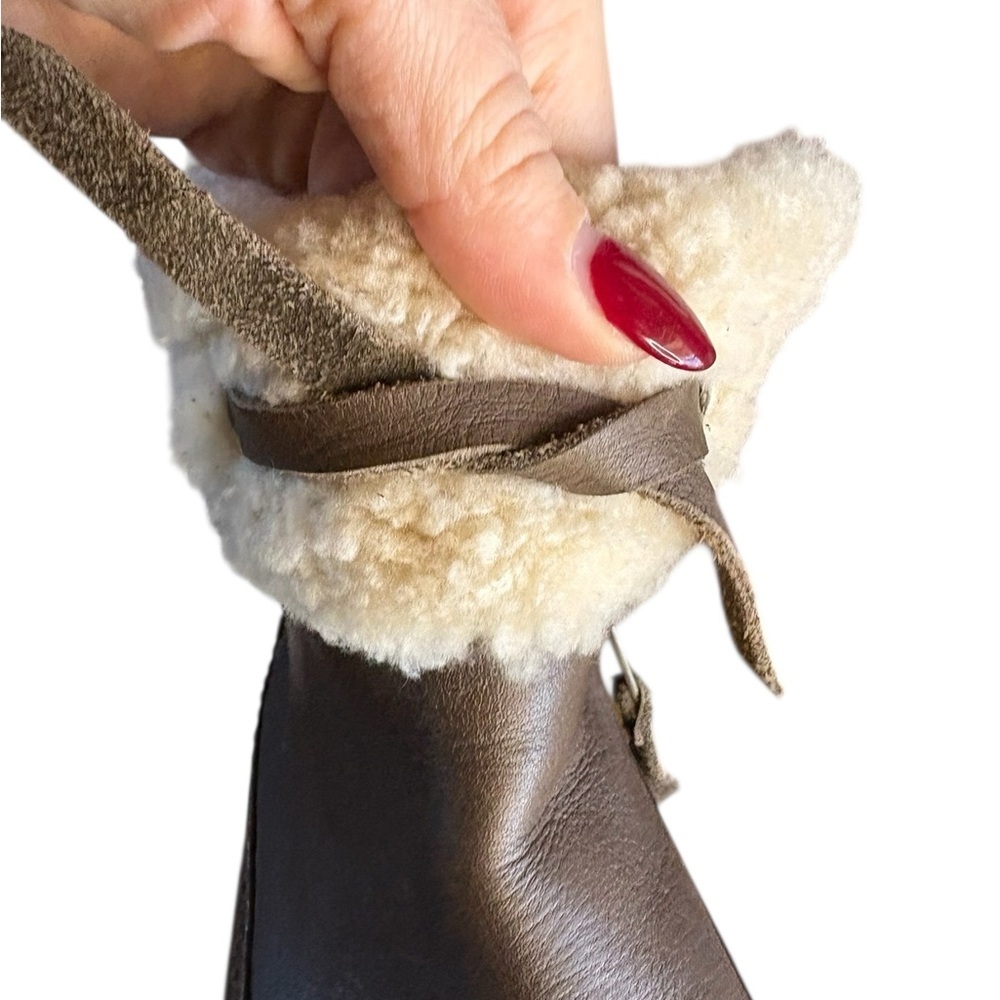 UGG Australia  Brown Fur-Lined ankle Boots size 6 preloved like new - Picture 5 of 10